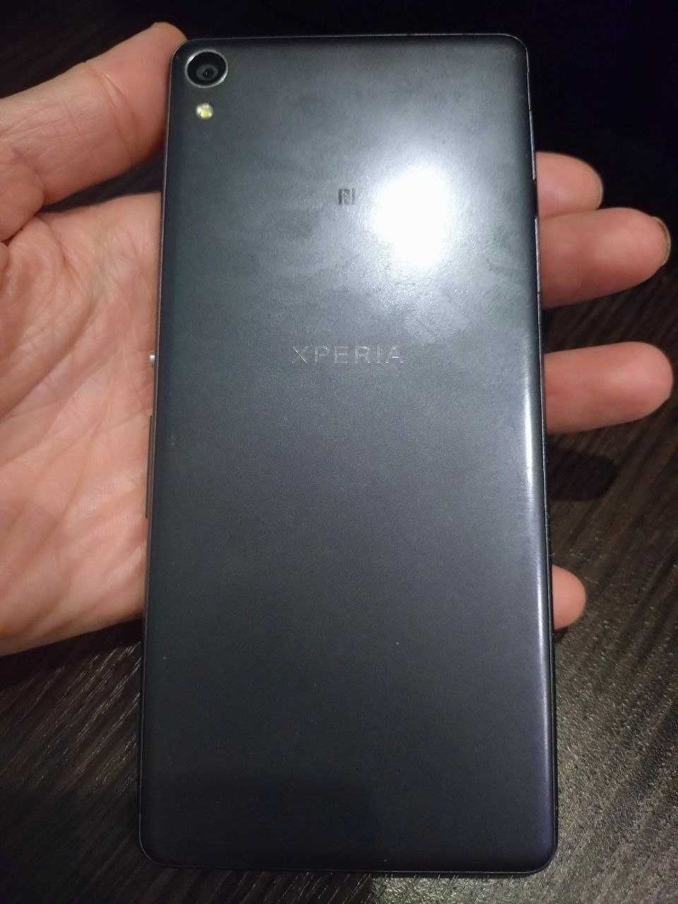 Sony Xperia XA Dual F3112 2/16