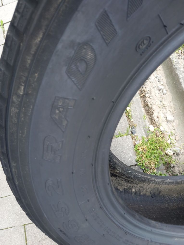 2x Opony Używane Letnie 225/65R16C Radial