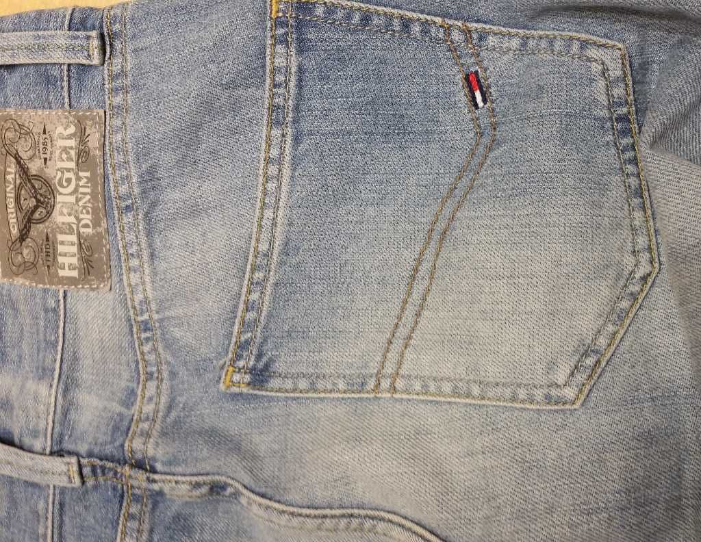 dla wysokiego TOMMY HILFIGER vintage W33 L36 w32 l34 proste jasne 90s