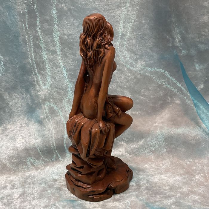 Escultura madeira exótica