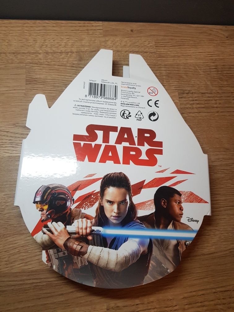 Album kolekcjonerski "Star Wars" 25 figurek