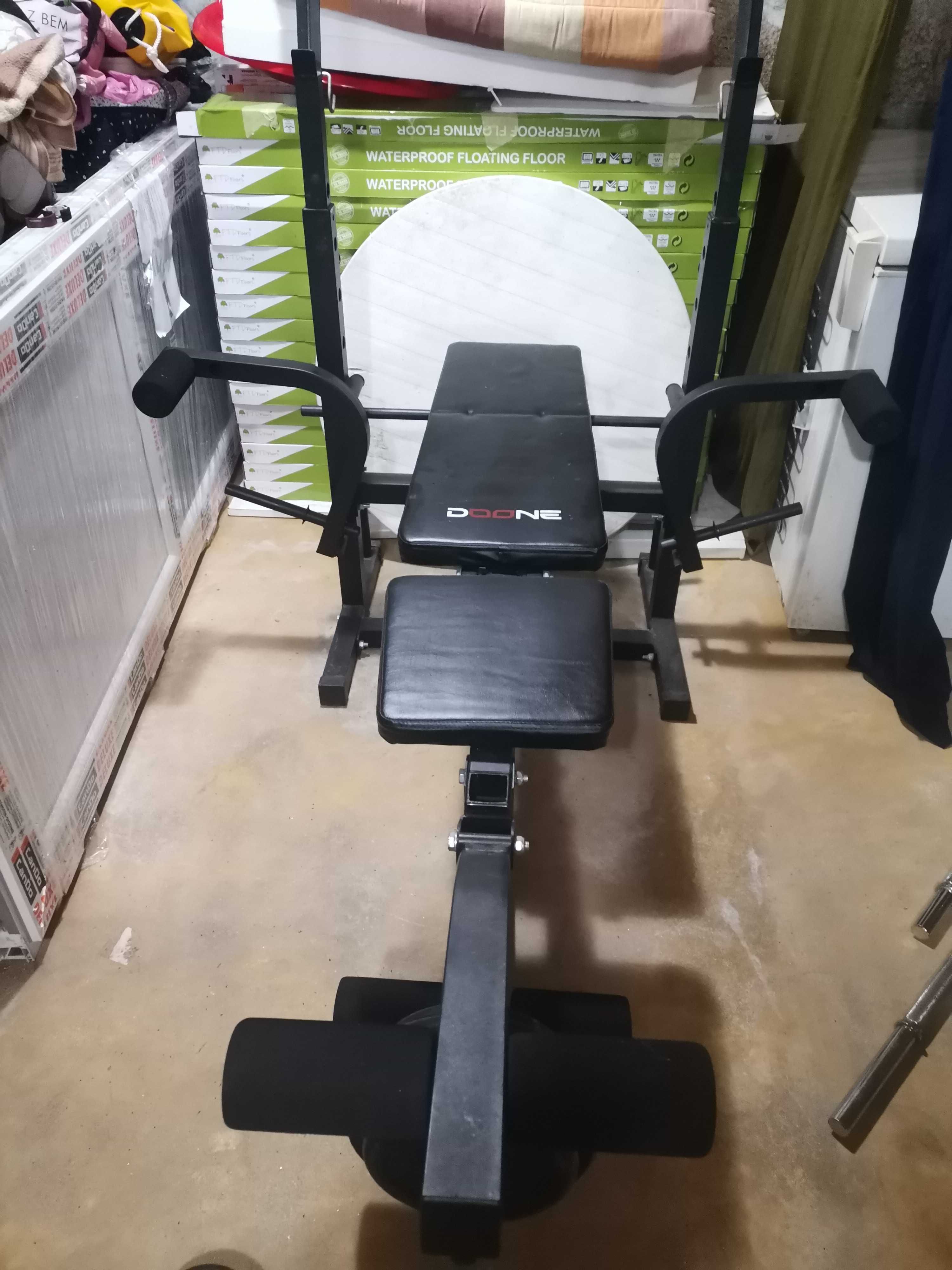 Banco musculação mais material