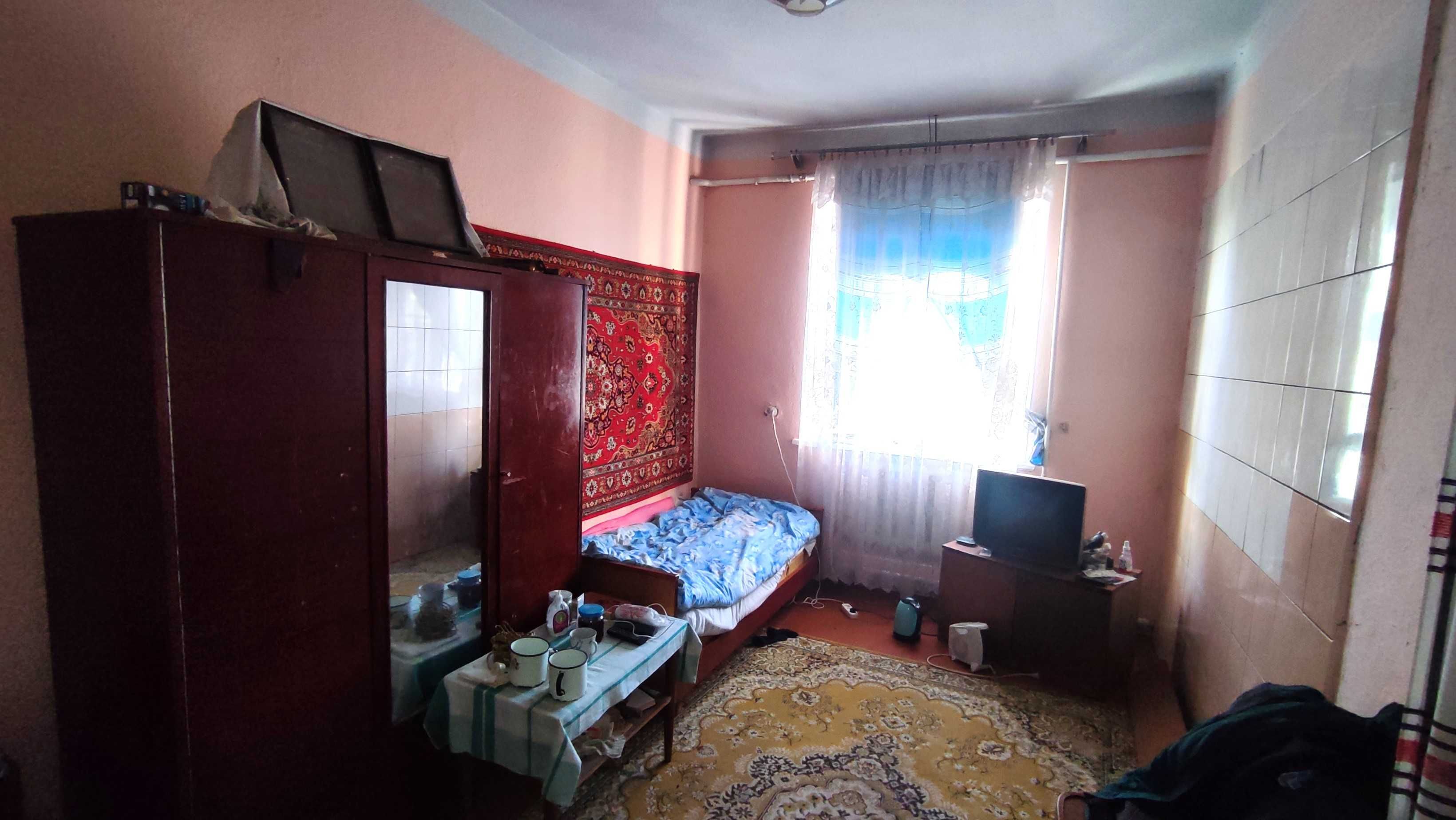 Продам будинок 5 кімнат гараж ділянка 47 соток, під державні програми