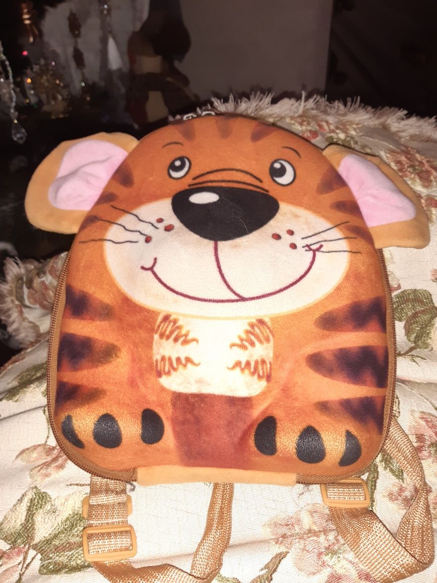 Жесткий рюкзак в форме тигра 3D