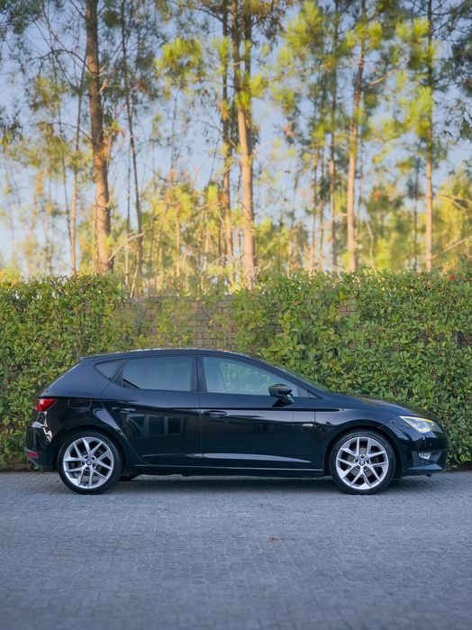 Seat Leon 2.0 TDi FR *Teto panorâmico*