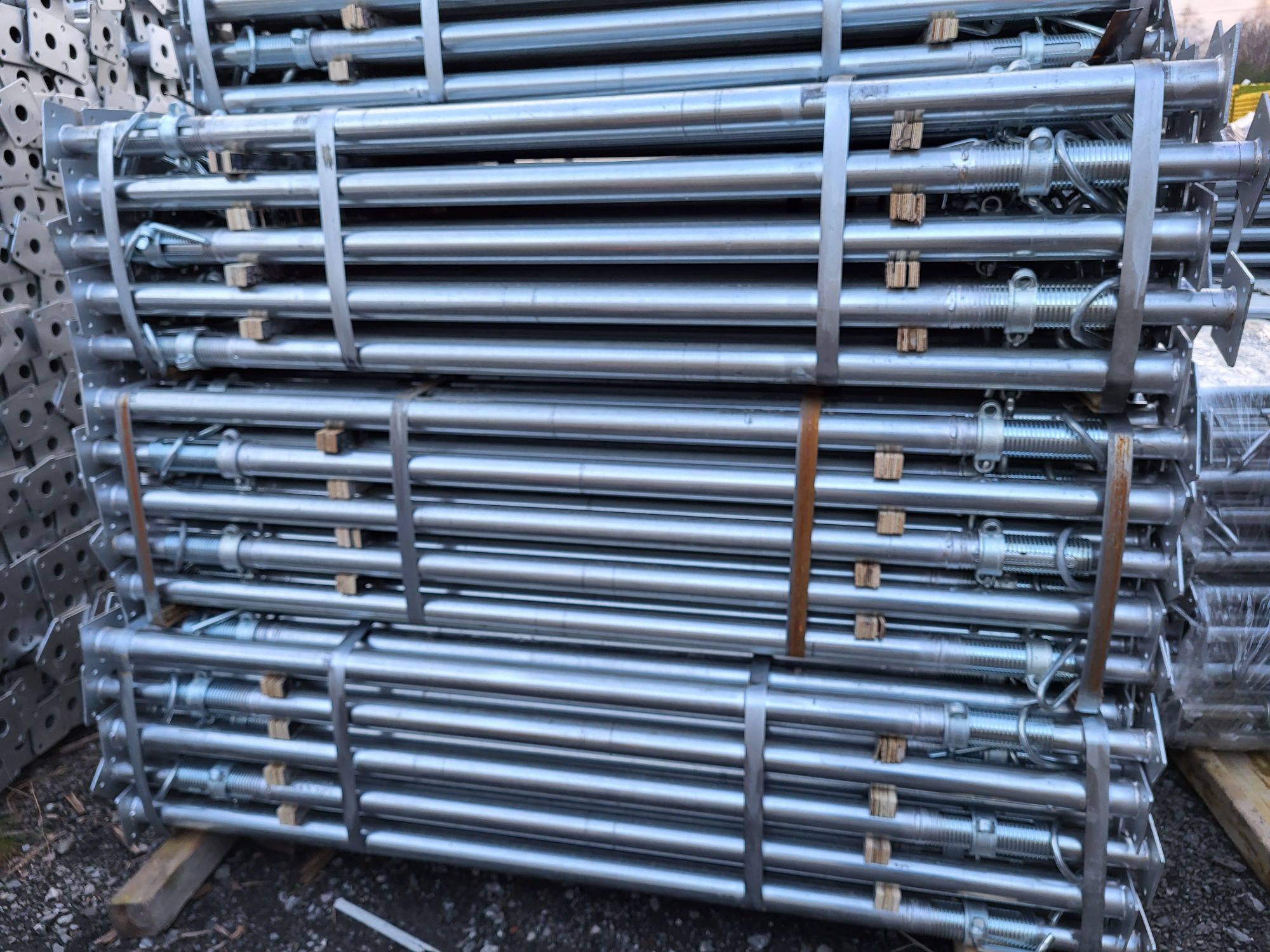 Podpory ocynkowane stemple budowlane 14kn 20kn Płyta Dźwigary H20