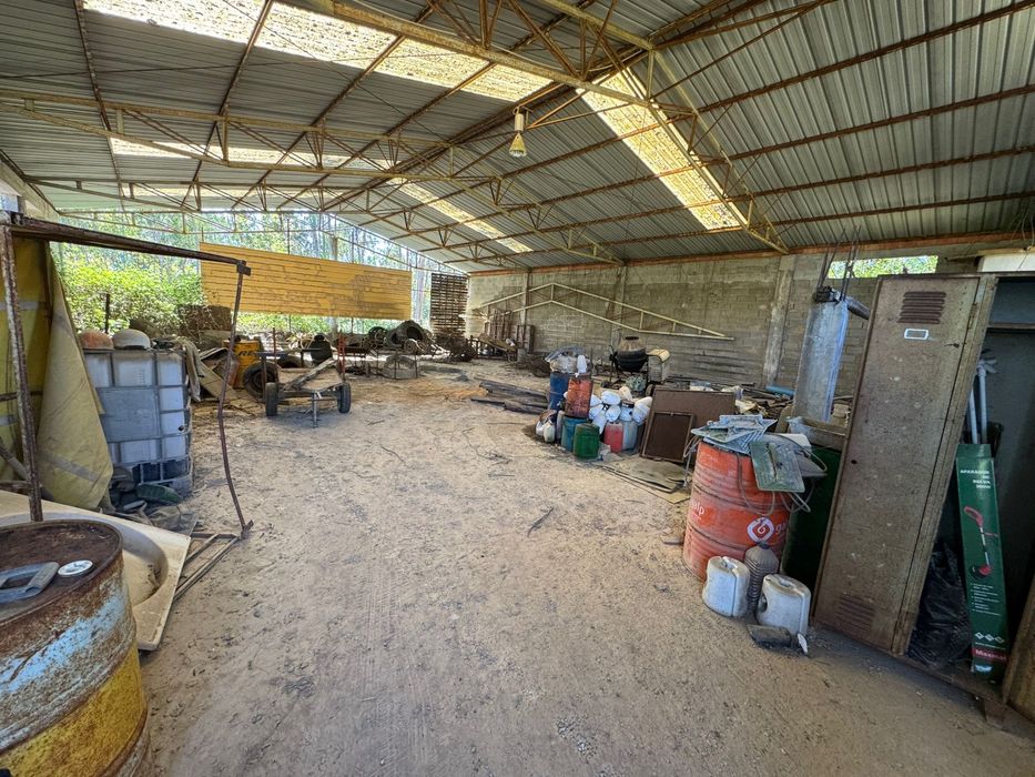 Vendo terreno c/pavilhao