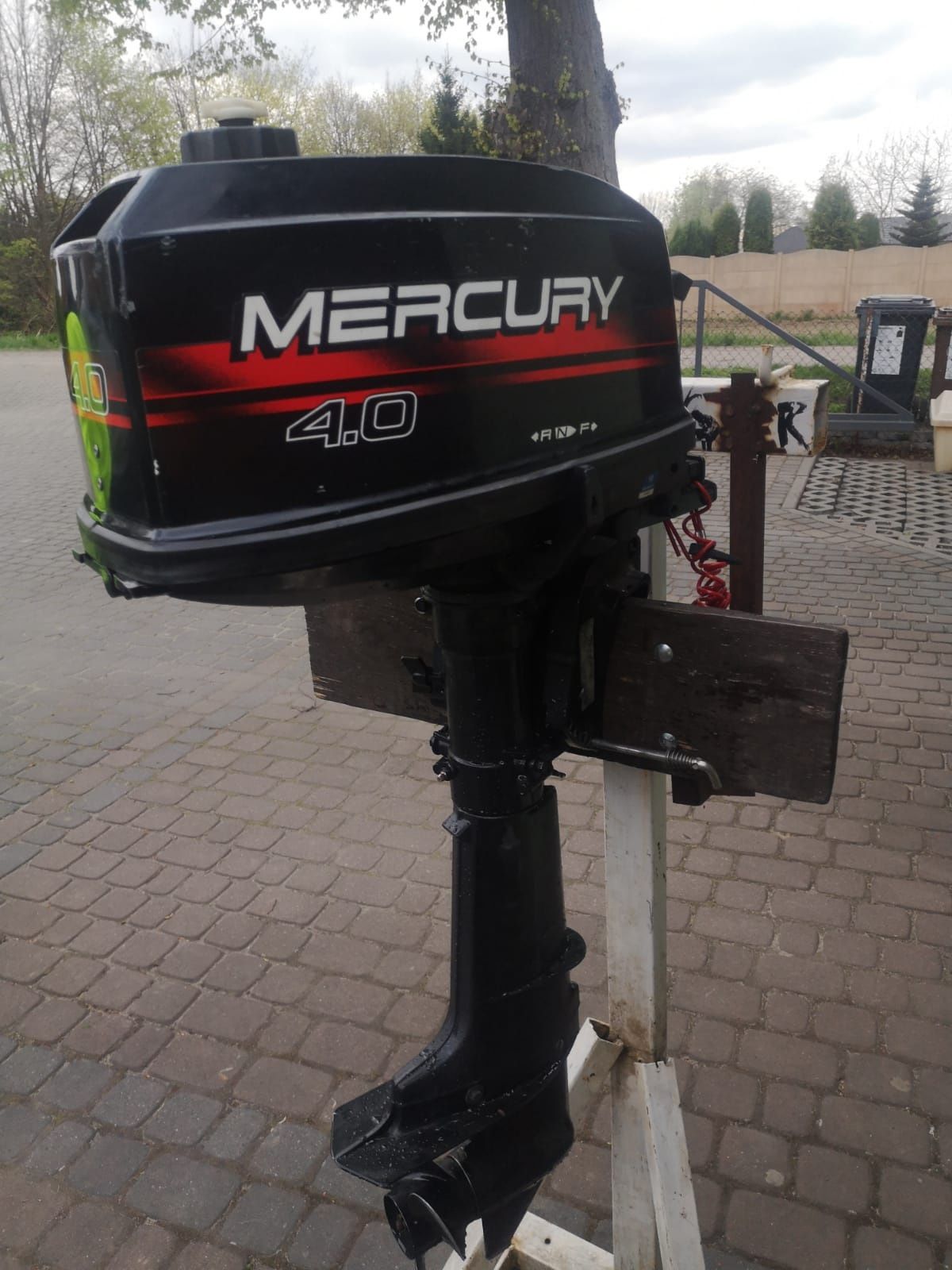 Silnik Mercury 4.0. 2sow