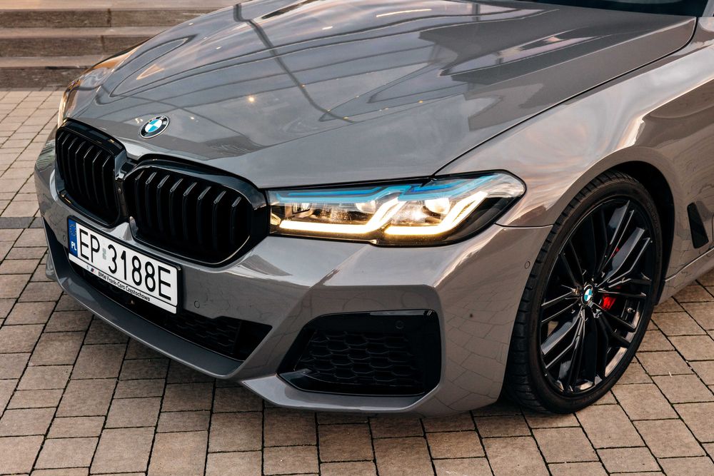 Wynajem BMW m550i 550km 4.4 V8 -  głośny wydech