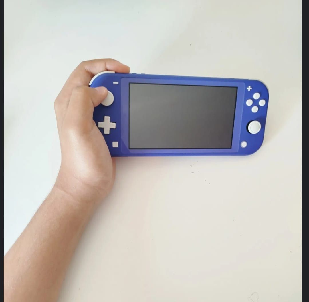 Nintendo switch lite azul
