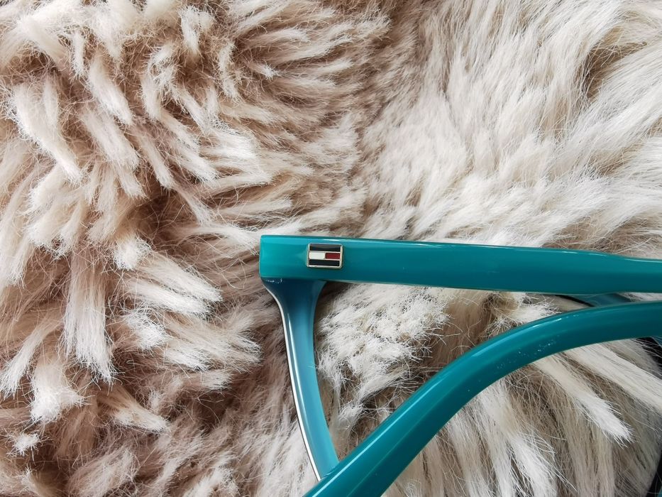 Oprawy korekcyjne Tommy Hilfiger