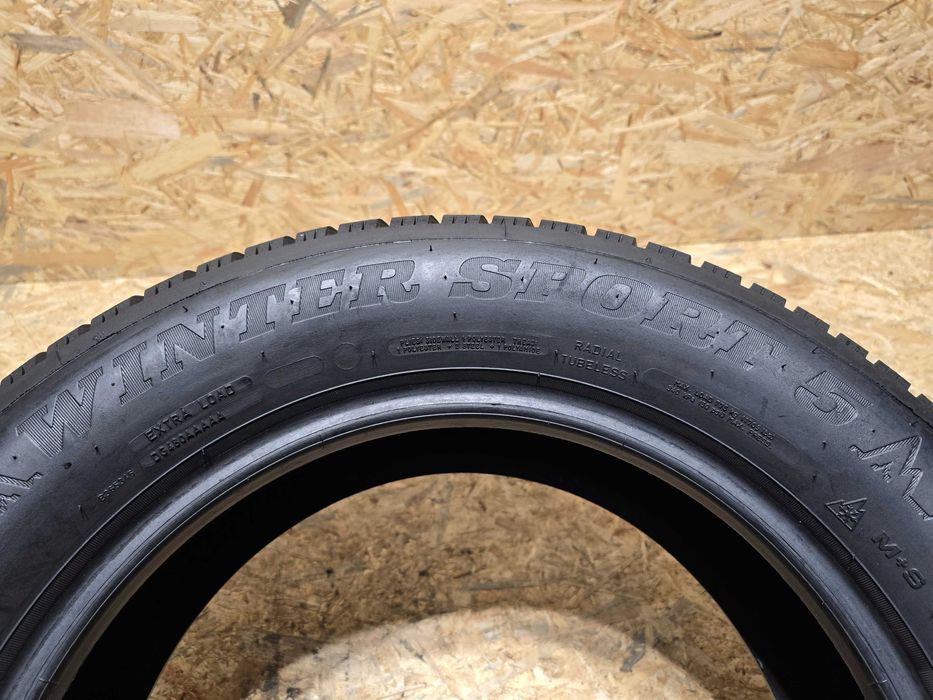 Opona pojedyńcza 215/60/16 Dunlop Winter Sport 5
