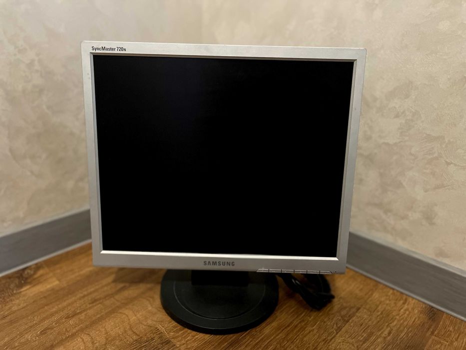 Отличный монитор Samsung