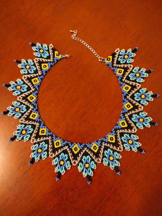 Силянка з бісеру ручної роботи