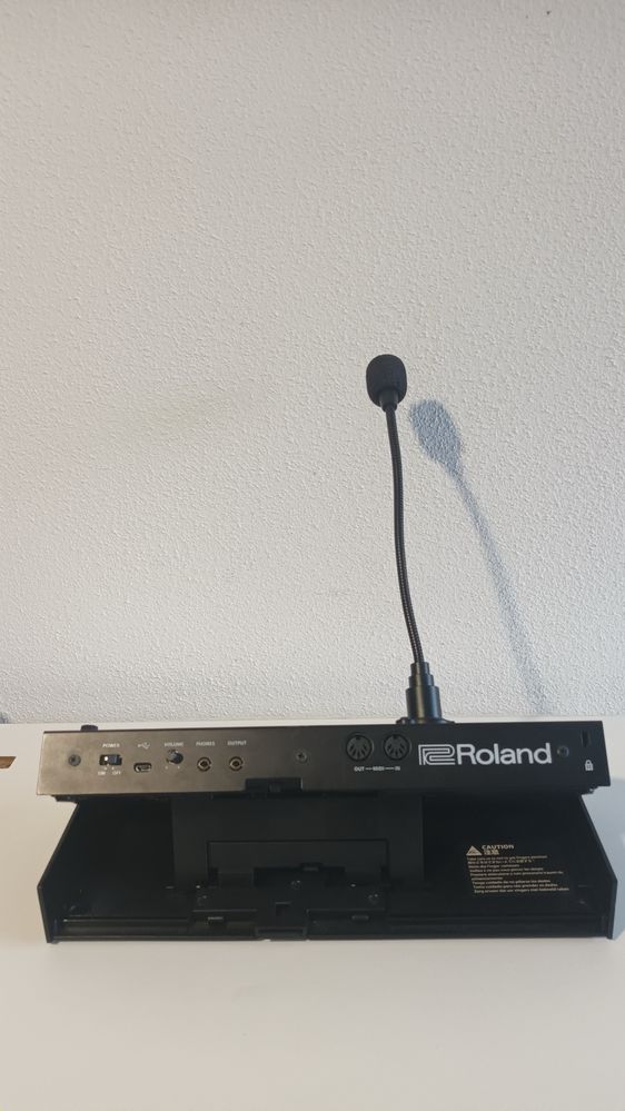 Roland Vocoder VP-03 + Roland DK-01