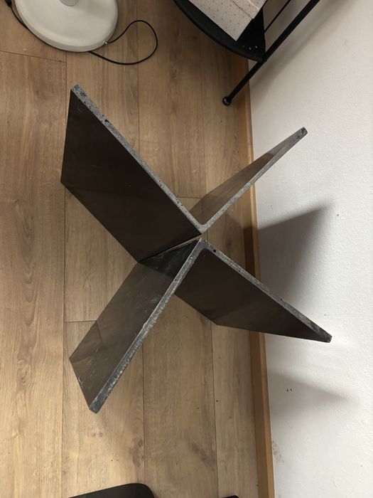 Stolik kawowy czarny konglomerat