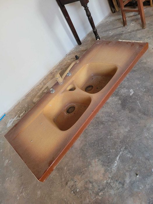 Lavatório de Cozinha 139x60cm - Usado em Bom Estado