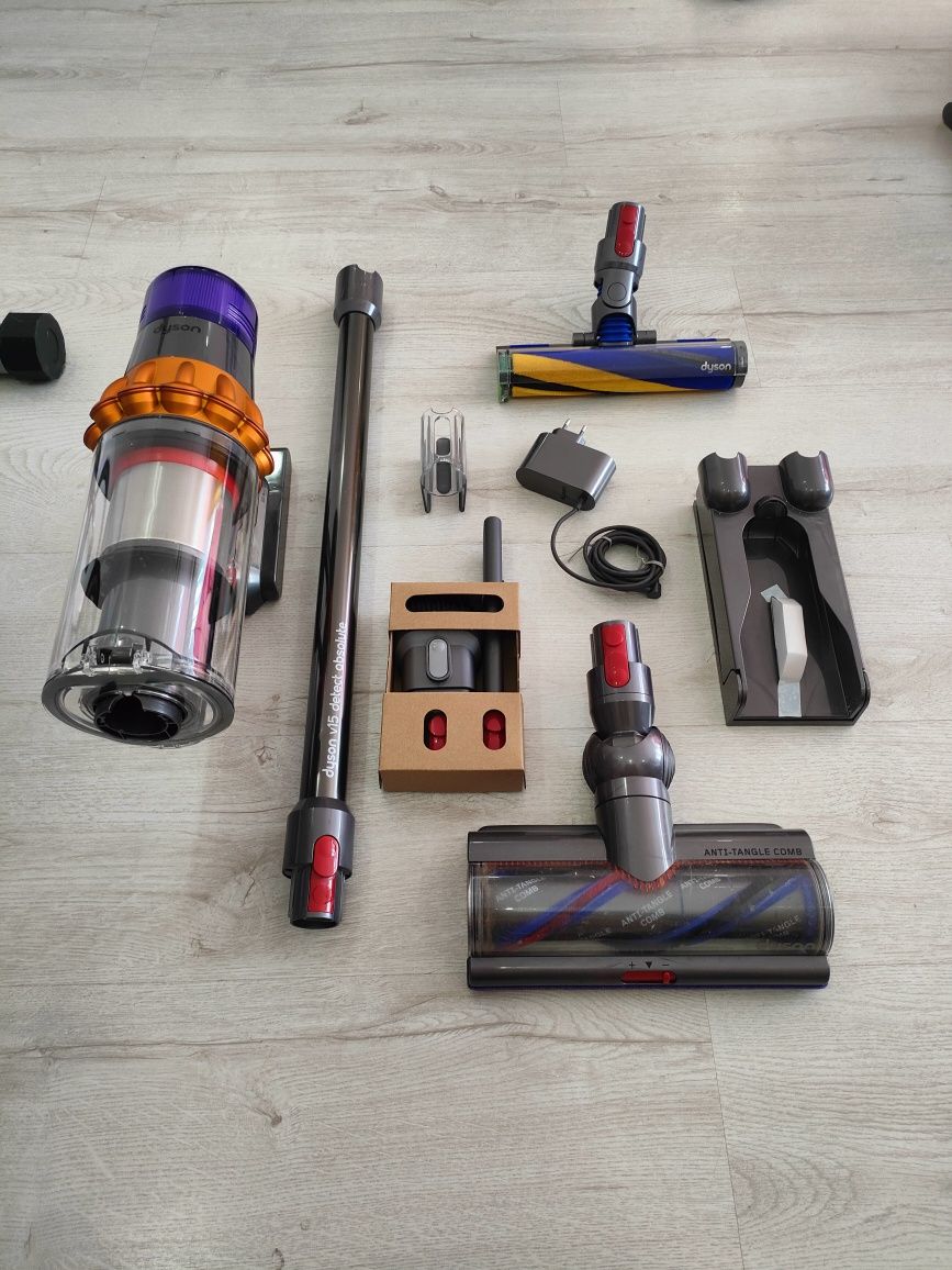 Jak nowy Dyson v15 detect absolute.