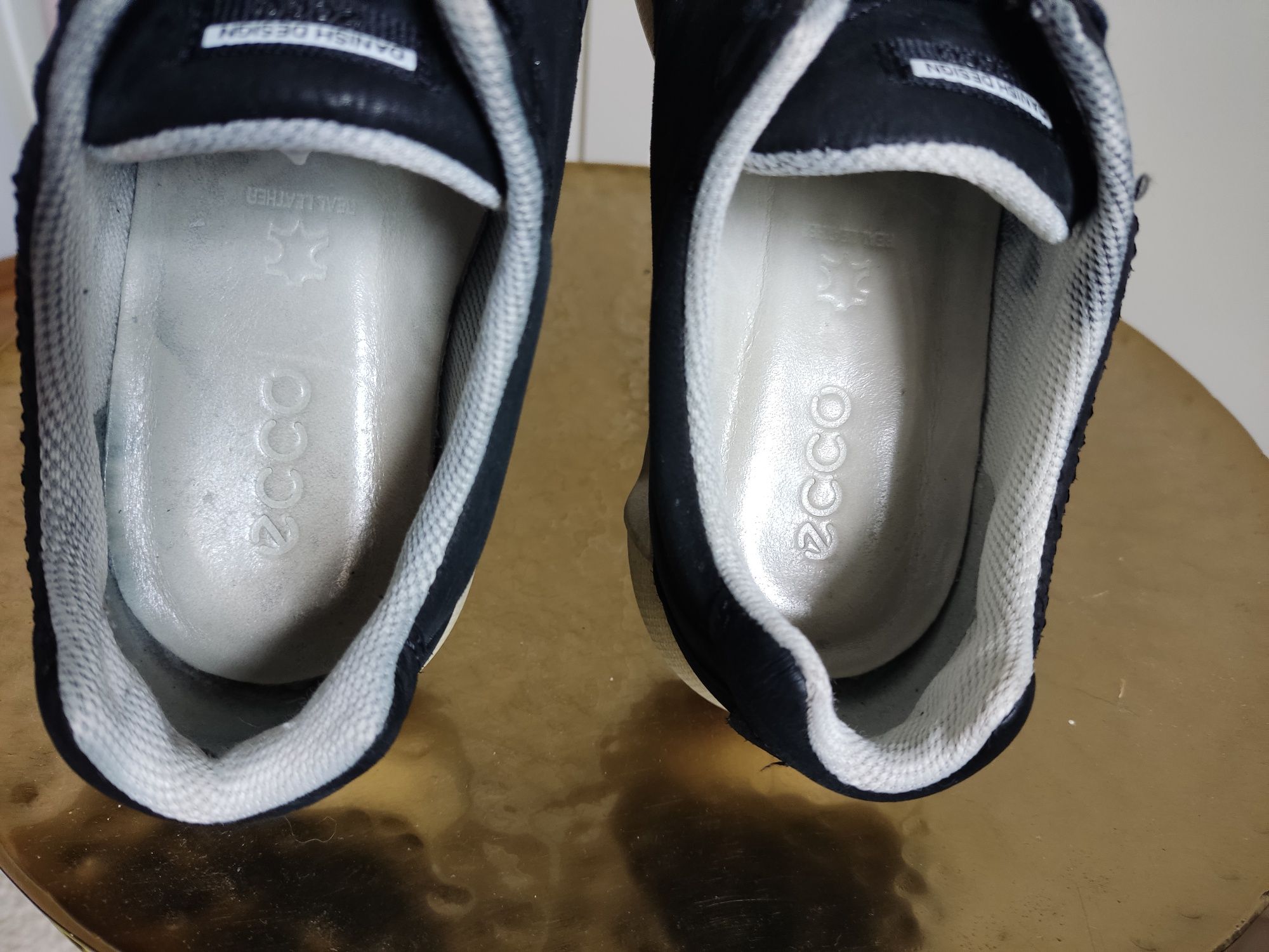 Ecco skórzane sneakersy czarne buty damskie 37