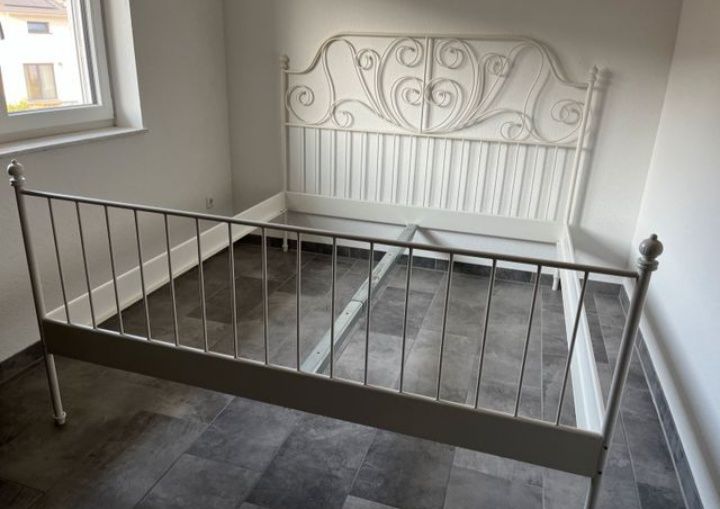Łóżko metalowe Ikea Leirvik 180x200 stelaż i materac