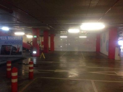 Centro lavagem automovel a funcionar em pleno