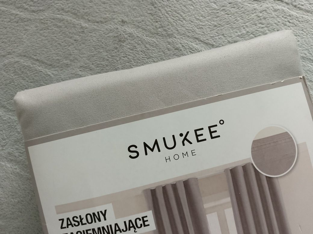 NOWE zasłony zaciemniające blackout Smukee (zestaw 2 zasłon na taśmie)
