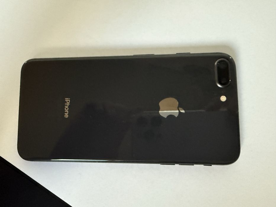 Iphone 8 plus 64GB Czarny opis!!