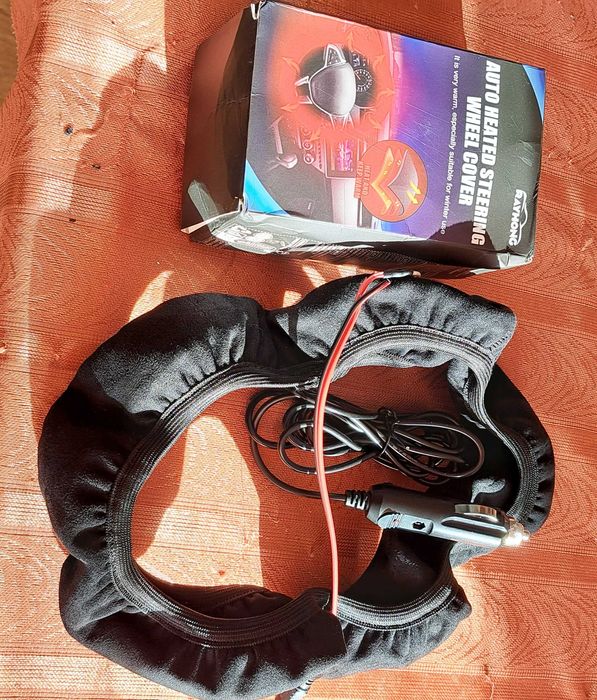 Ogrzewany pokrowiec na kierownicę 12V