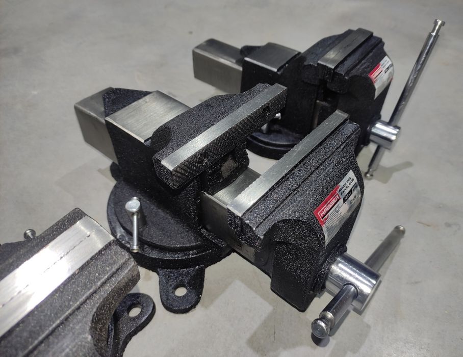 Лещата слюсарні  100 125 150 200 мм Haisser тіски  з наковальн