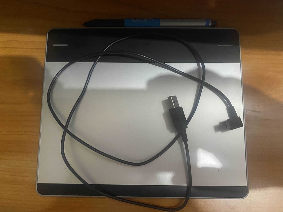Tablet Intuos Pen &Touch S