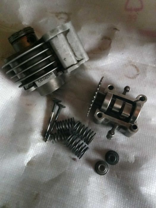 Цилиндр, поршень, распредвал скутера 50 см . б/у.