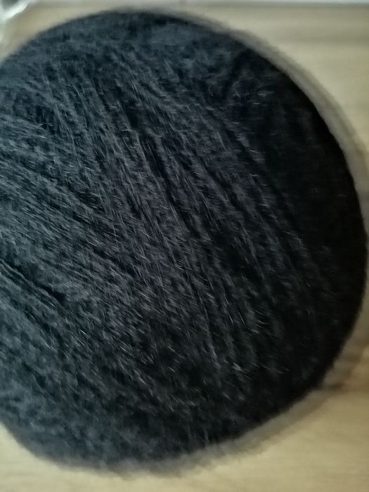 Пряжа м'якенька акрилова