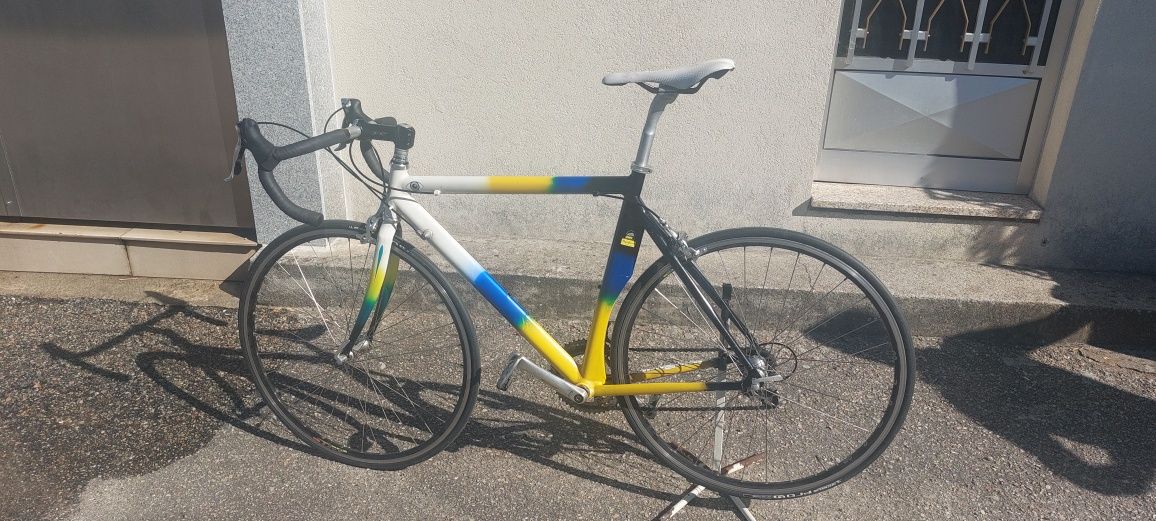 Bicicleta de estrada