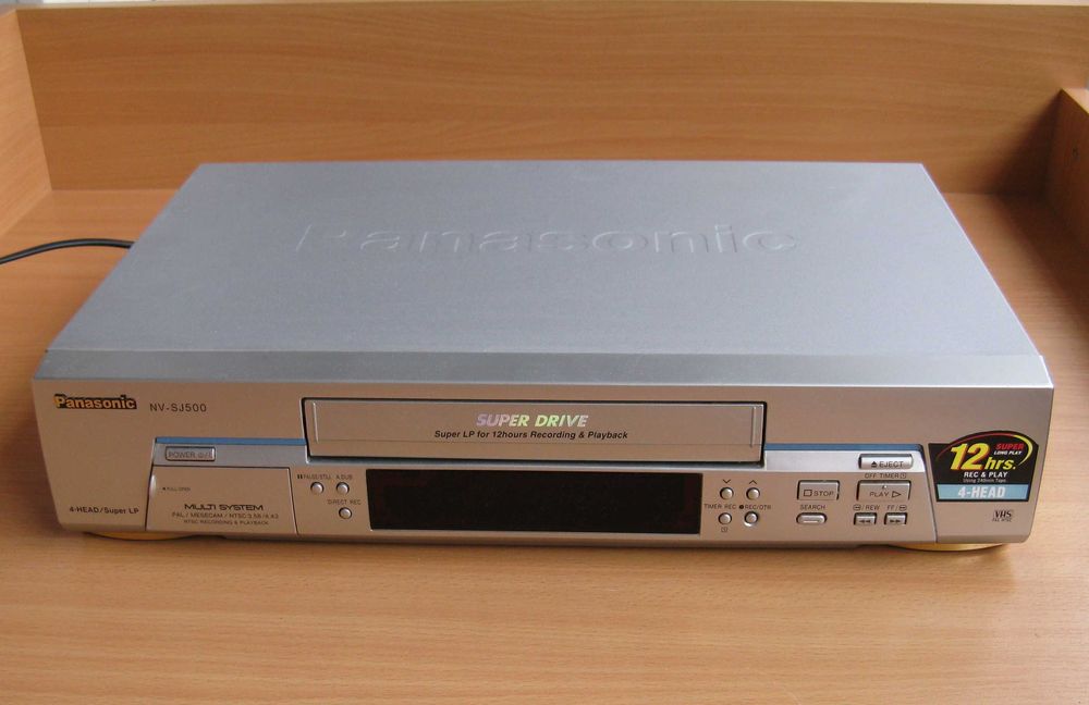Видеомагнитофон Panasonic NV-SJ500 Made in Japan