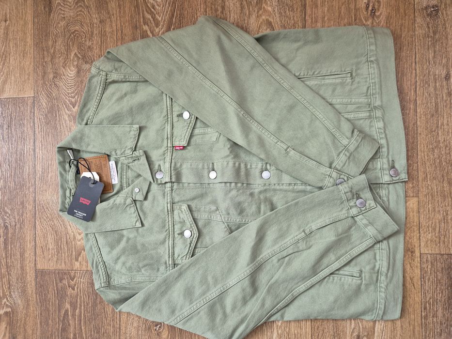 Новий чоловічий джинсовий піджак (джинсовка) Levis розмір [M/L]