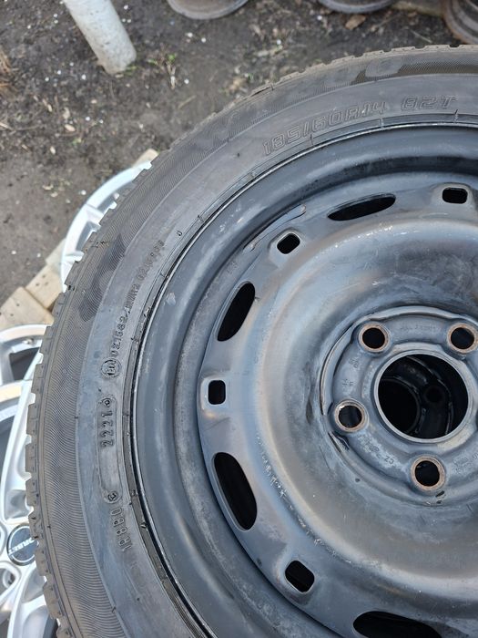 Колеса Шкода Фабия. 5/100/14. J6. Et43. Dia57,1.  Шины Зима 185/60/14.