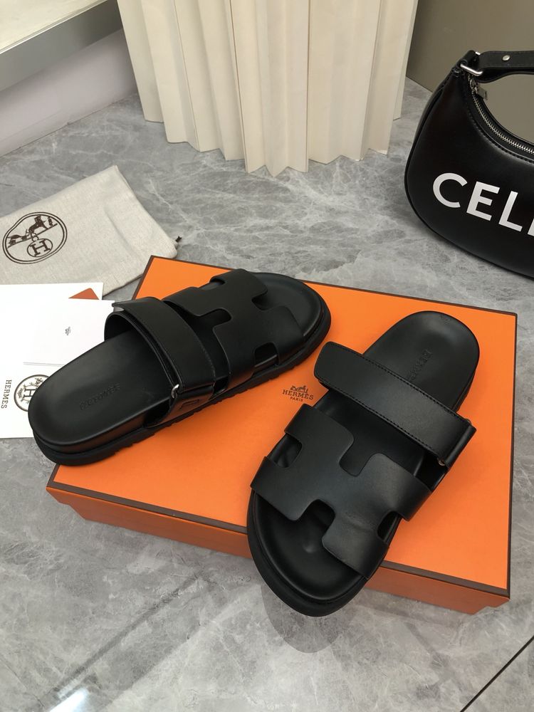 Klapki firmy Hermes