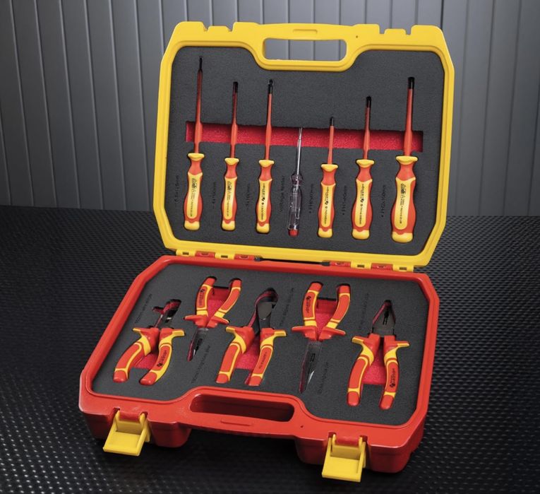 Ferramentas Isoladas Högert – Conjunto Novo 12 Peças com Mala