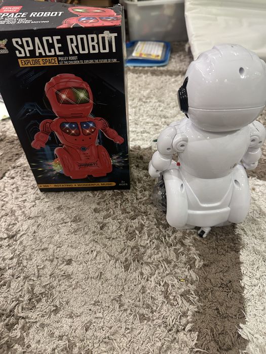 Робот на батарейках