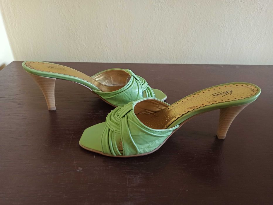 Buty damskie klapki