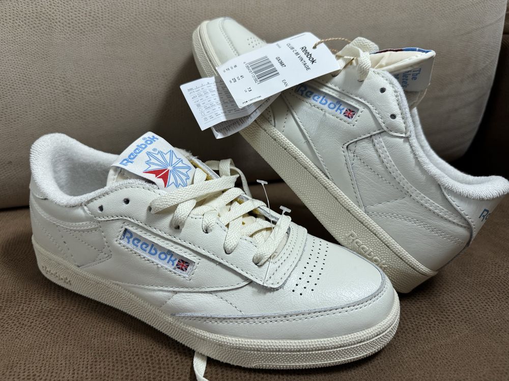 Reebok кросівки унісекс gx3687 нові шкіра оригінал