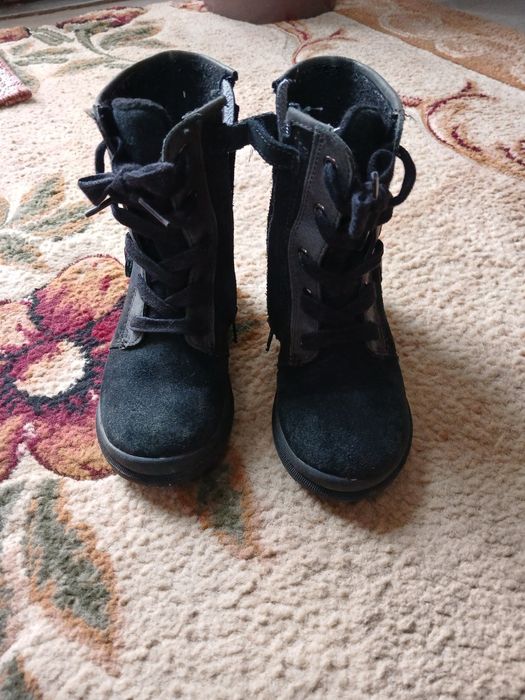 Демісезонне взуття для дівчинки 4-5рочків