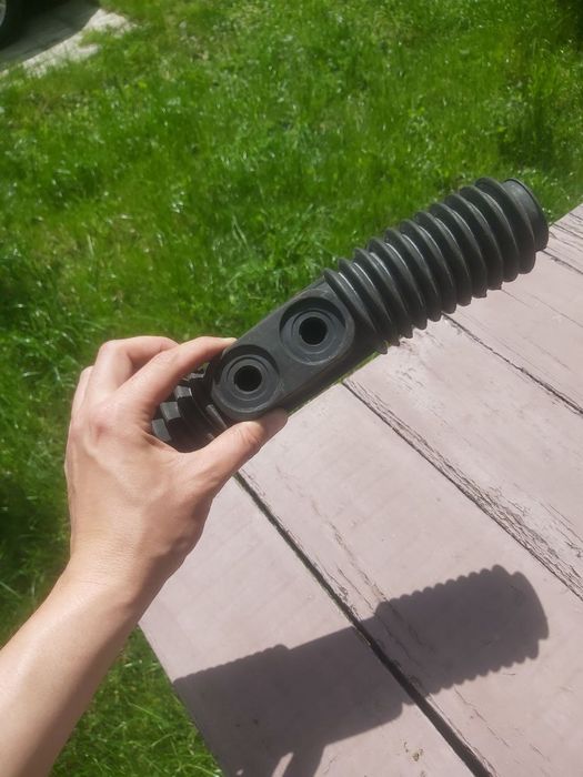 Пыльник рулевой рейки ВАЗ 2110-2112