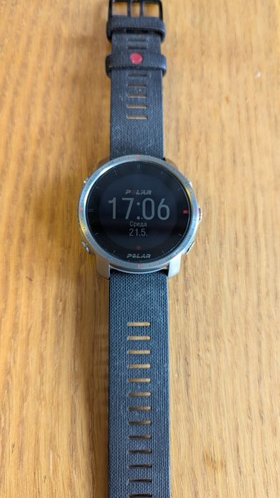 Смарт годинник Polar grit x pro