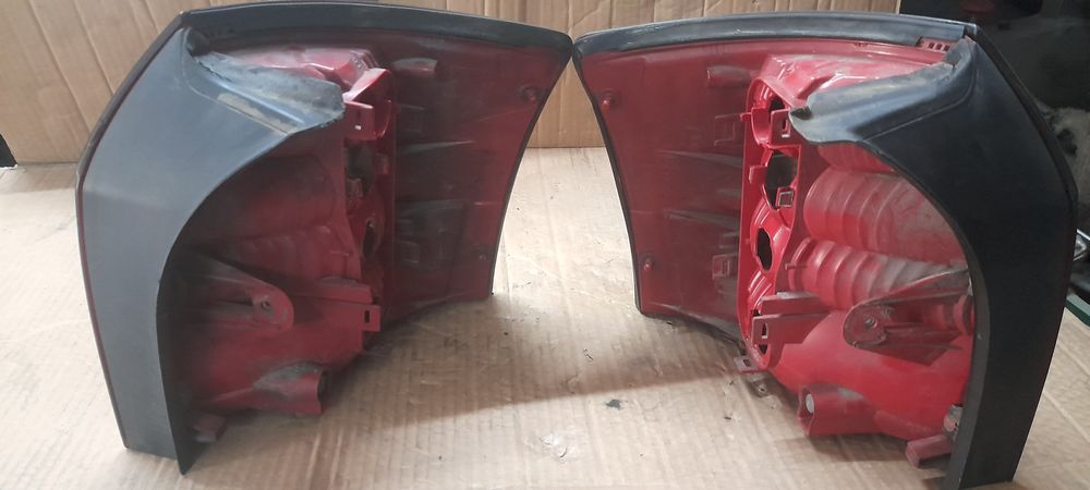 Farolins audi a4 b6 originais em bom estado