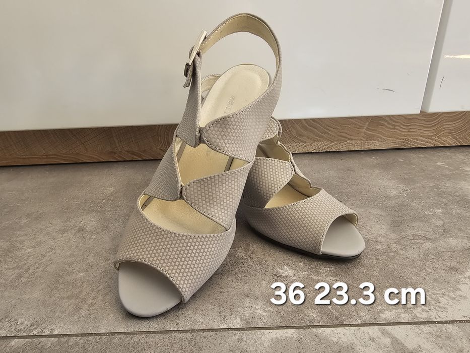 Buty sandaly damskie 36 Krzyś but nowe