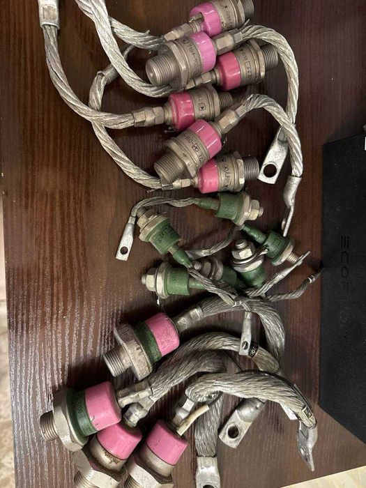 Силовой диод В200/13. тл2-200,11.  Т161*160. В25