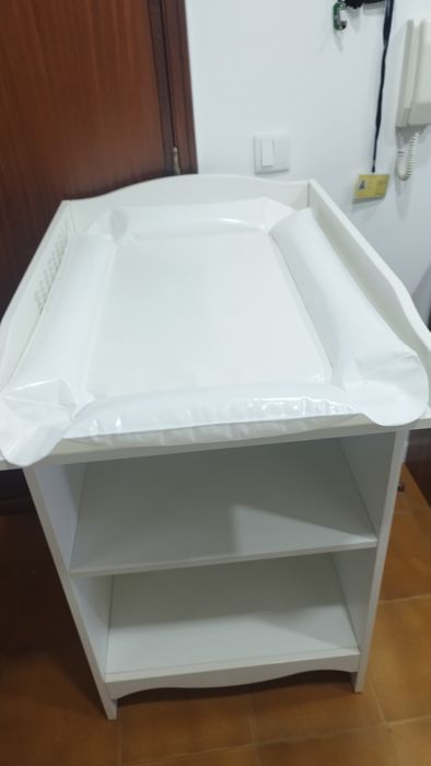 Trocador/estante e Muda-Frauldas
