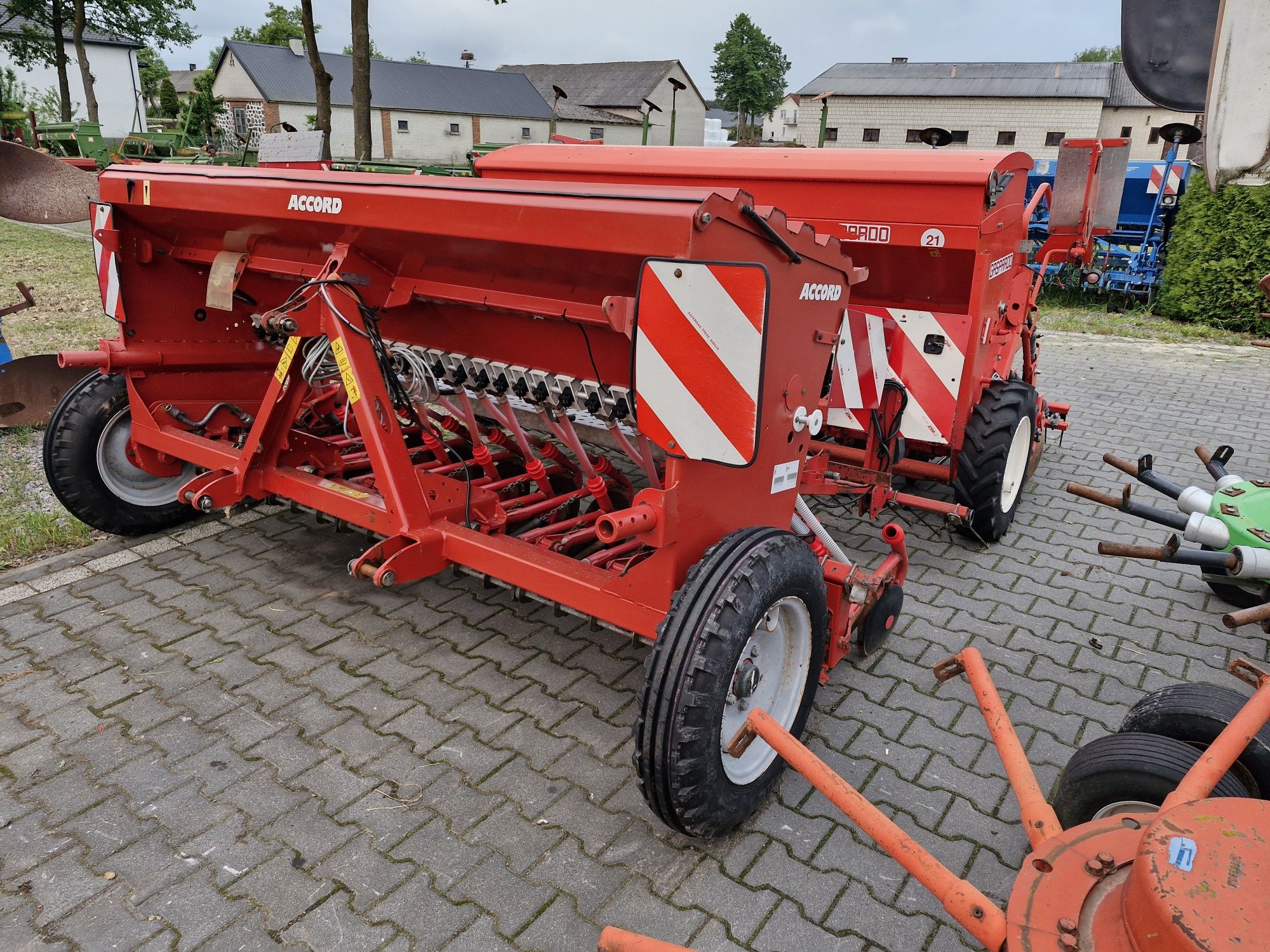 TALERZOWY Siewnik zbożowy Kverneland Accord M-Drill