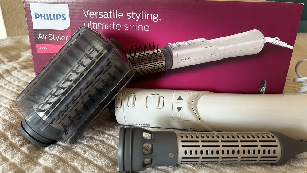Фен-щітка Philips Air Styler 7000 BHA710/100